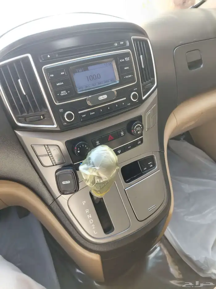 هونداي فإن اتش ون موديل 2016 نظيف اللون بني 5