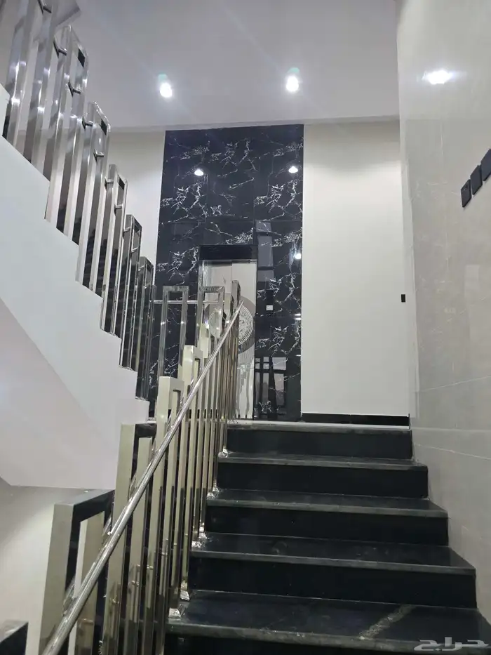 للبيع شقق ارضيه بحوش وعلويه بمشب نار بالسطح ابها الزهور 20