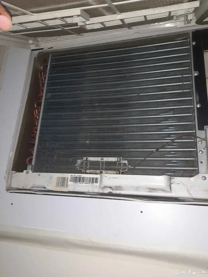 مكيف للبيع 2 طن حار وبارد 3