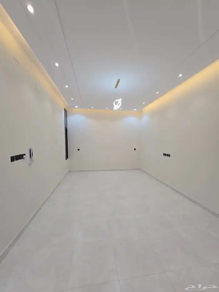 للبيع شقق ارضيه بحوش وعلويه بمشب نار بالسطح ابها الزهور 8