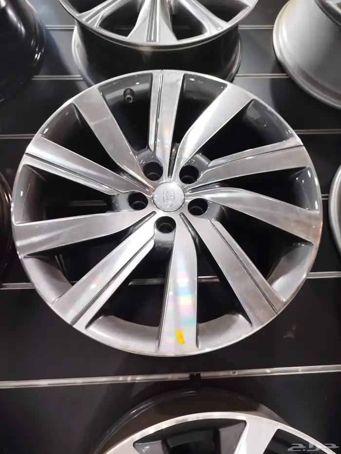 جنوط رانج روفر مقاس 22 اصلي وكالة عرض لفتره محدوده طقم 0