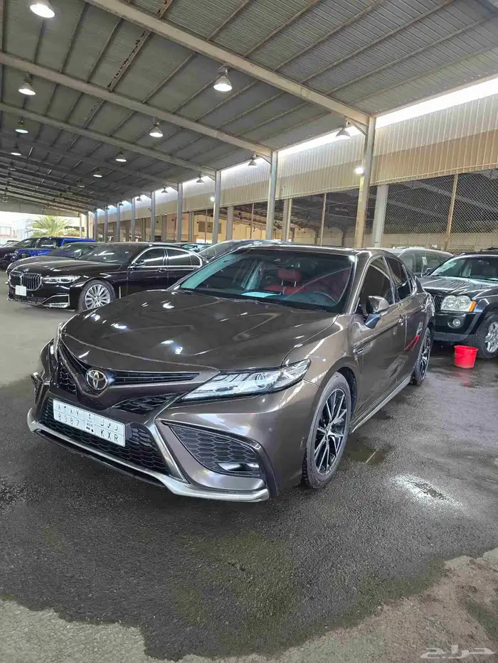 كامري 2023 sEرياضي 6 سلندر وكاله عداد 60 الف 2