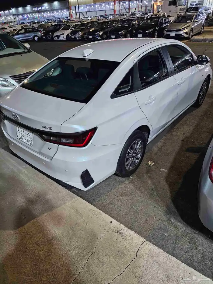 للبيع يارس 2023 السعر 40 2