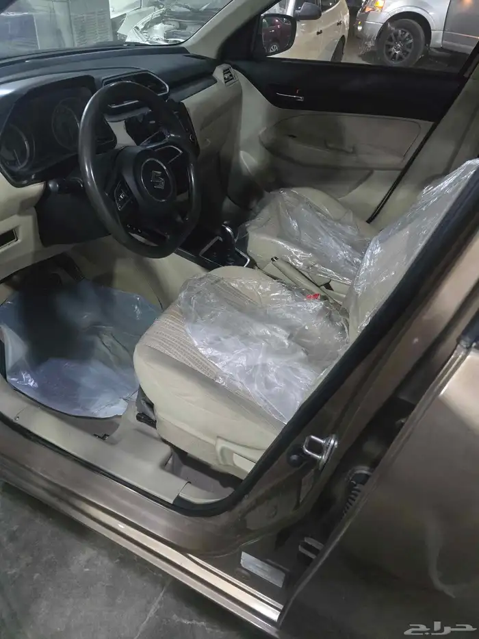 للبيع سياره سوزوكي 1