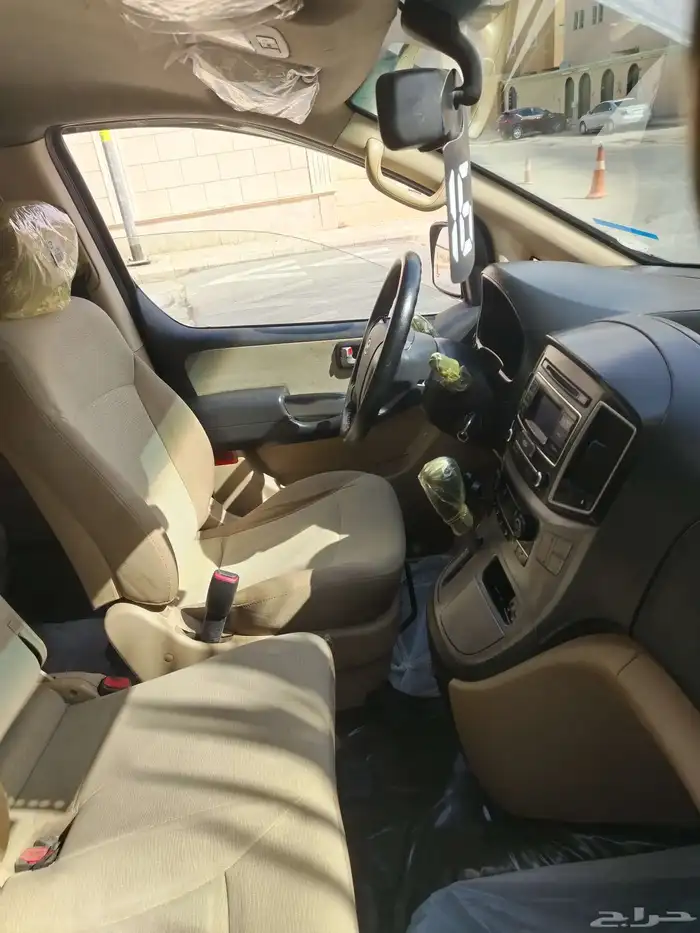 هونداي فإن اتش ون موديل 2016 نظيف اللون بني 13