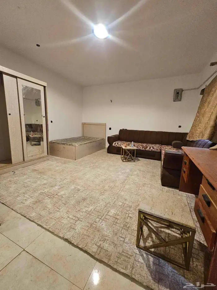 حوش مساحه 2600م 0