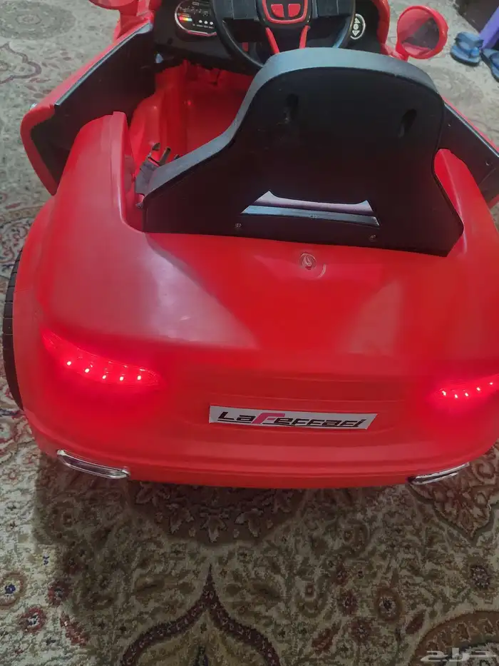 سياره اطفال كهربا معها ريموت وشاحن استخدام قليل 250 0