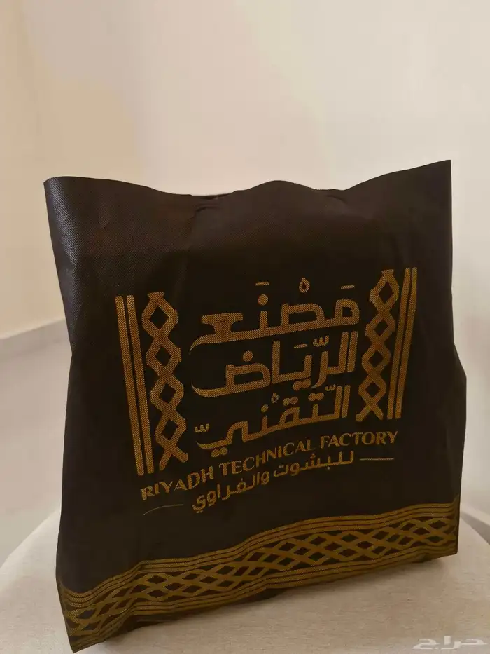 بشت فاخر صيفي أسود 3