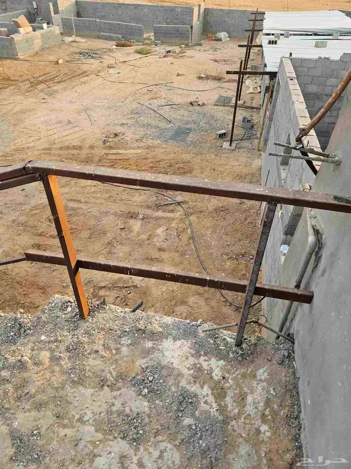 حوش مساحه 2600م 2