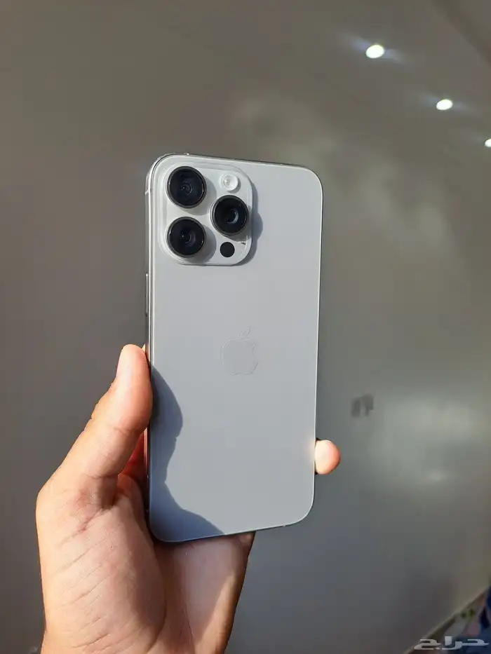 ايفون 15 برو ماكس بسعر ممتاز 6