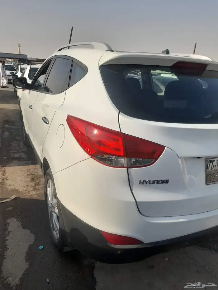 توسان تومتيك 2013 للبيع فل الفل 0