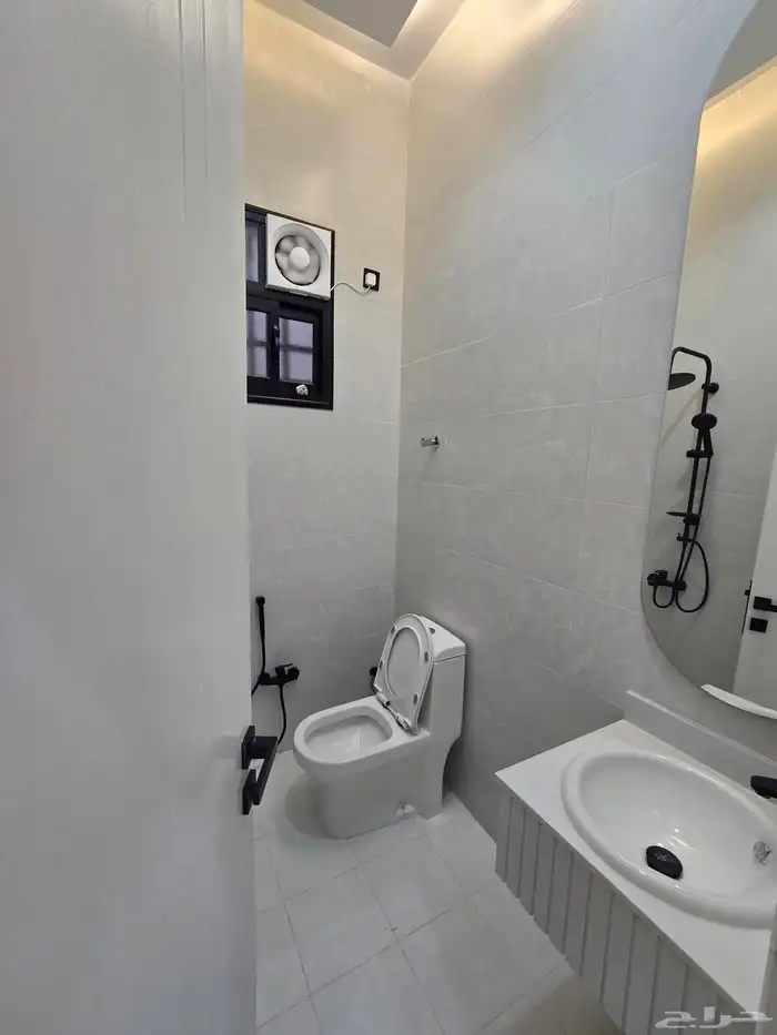 للبيع شقق ارضيه بحوش وعلويه بمشب نار بالسطح ابها الزهور 34