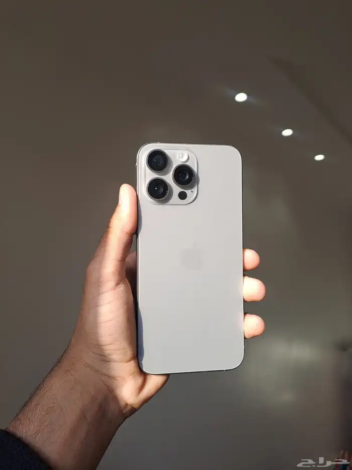 آيفون 15 برو ماكس لايفوتكم 8