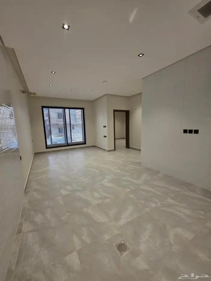 شقة تمليك 3غرف ببلكونة في بطحاءقريش تشطيب انيق ومساحة 118متر 0