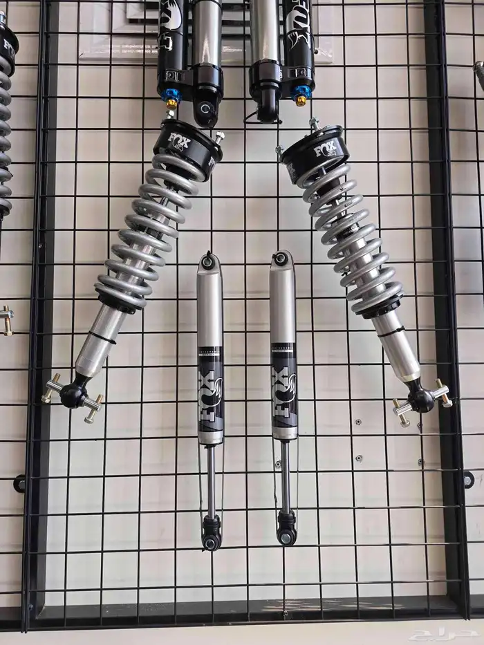 مساعدات فوكس تركب على سييرا او سلفرادو من موديل 19 الى 24 0