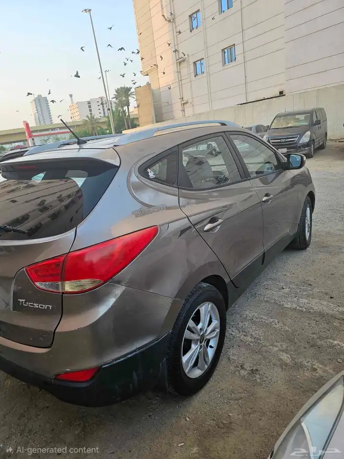 توسان 2011 ممشى قليل بحالة ممتازة جدا 1