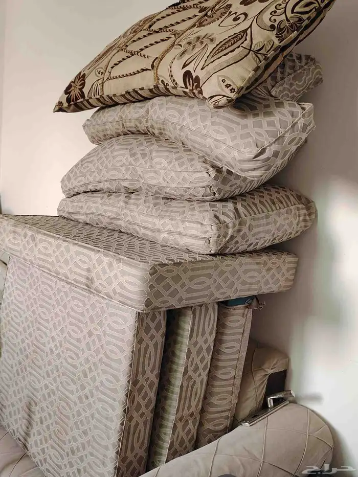 أغراض متفرقه للبيع بسبب النقل بسعر رمزي جدا 2