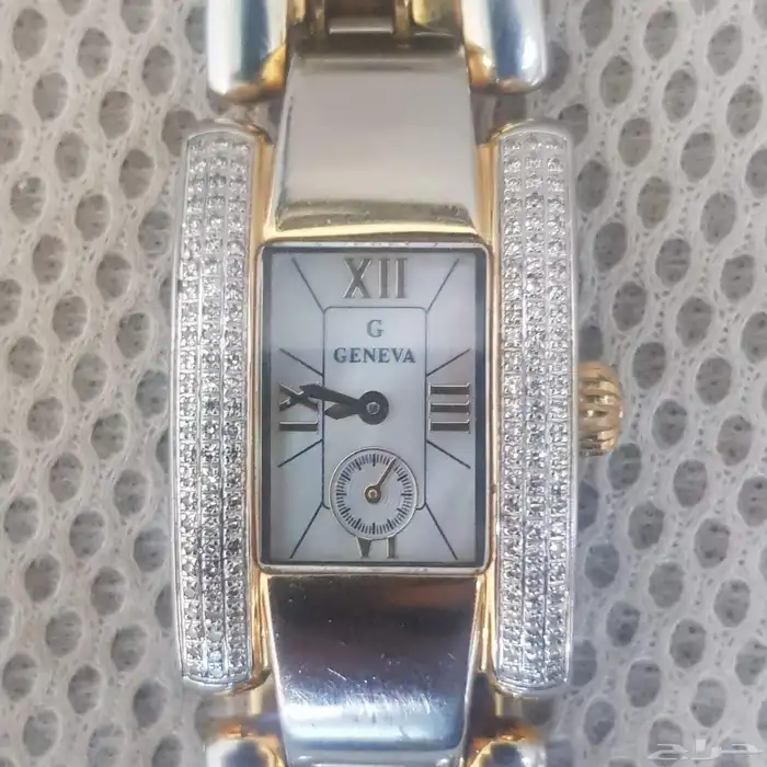 ساعة نسائية الماس من GENEVA 1
