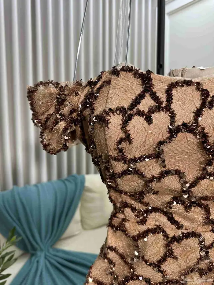 جديد  الأصلي  السعر 275 الألوان 3 عودي 2