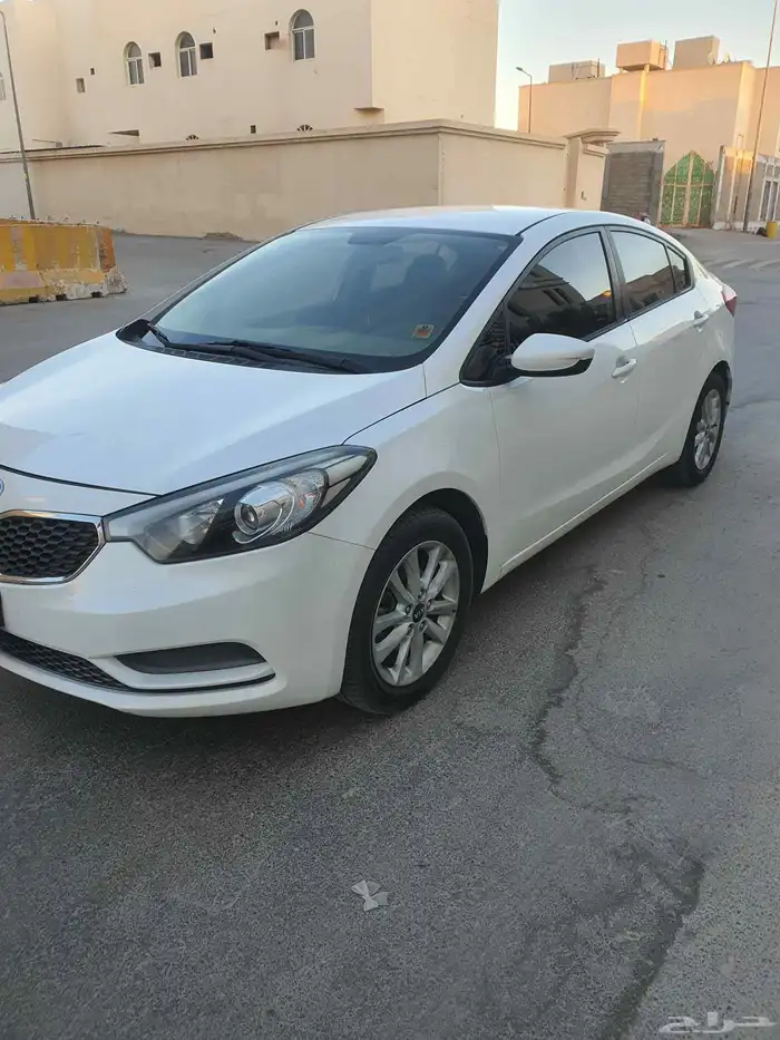 للبيع كيا سيراتو 2016 مالك أول 3