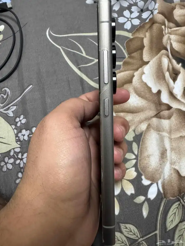 هاتف سامسونج S24 Ultraبمساحة512استعمال خفيف وخالي من الخدوش 3