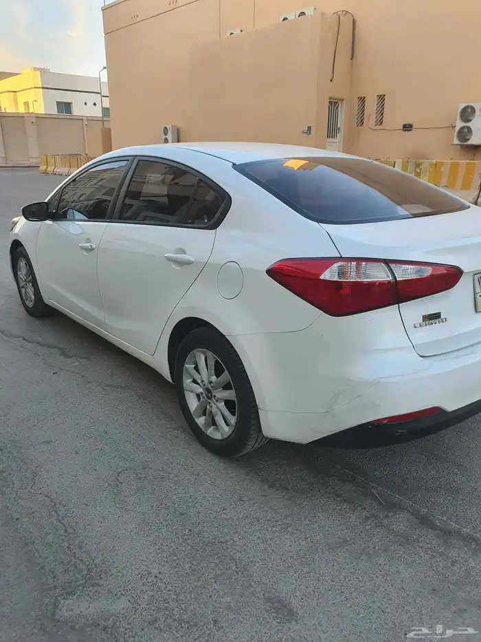 للبيع كيا سيراتو 2016 مالك أول 5