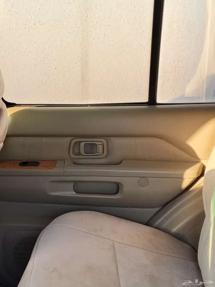 جيب انفينتي 2001 2