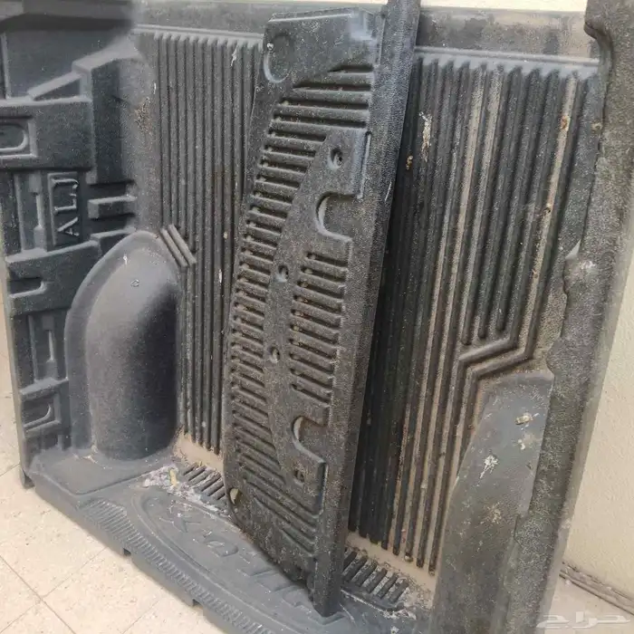 قطع غيار هايلكس يابانيه 2005 2