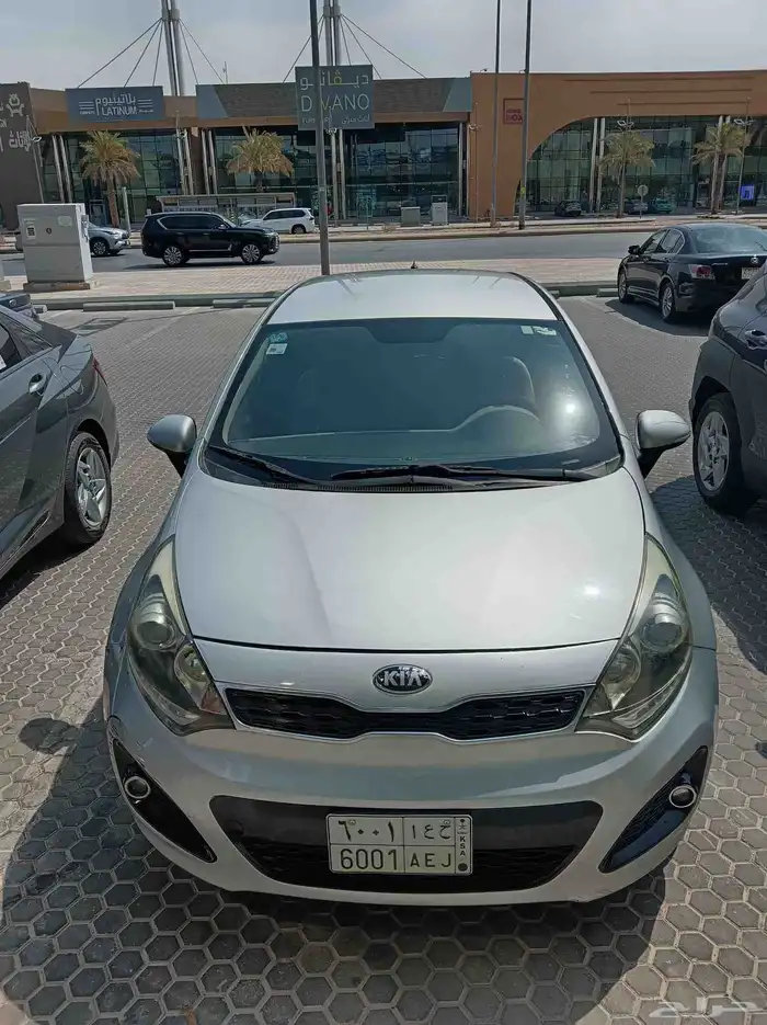 سياره كيا ريو 2015 هاتشباك 0
