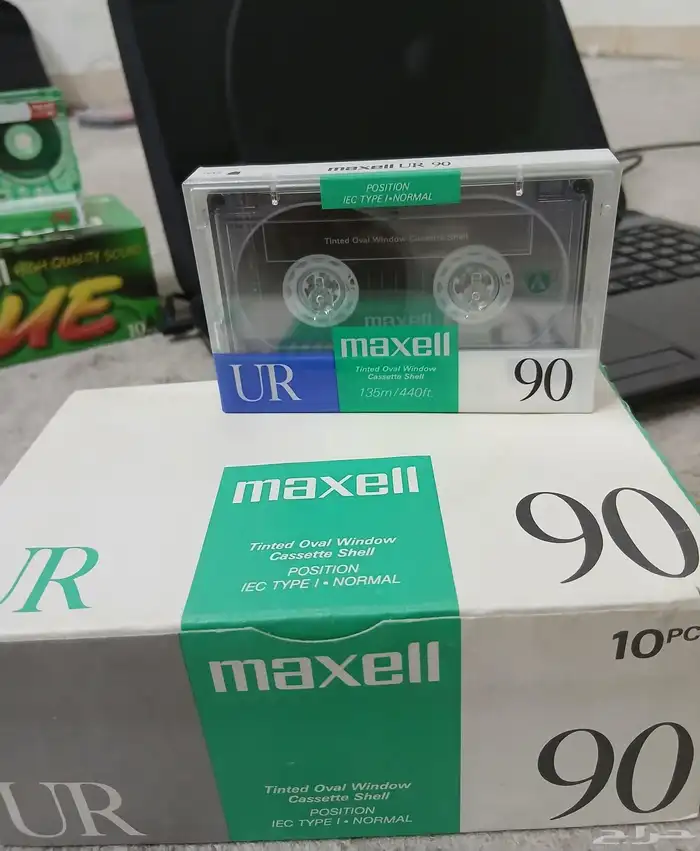 اشرطة كاسيت من ماكسيل العريقة للبيع 0