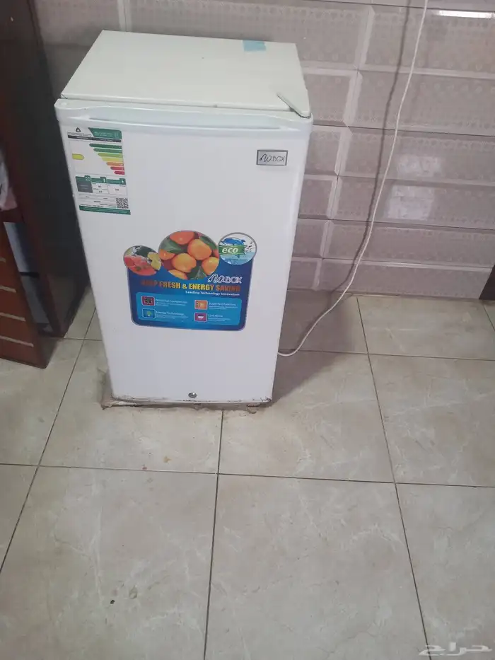 بيع ثلاجه 4 قدم شبه جديده 300 تفاوض 1