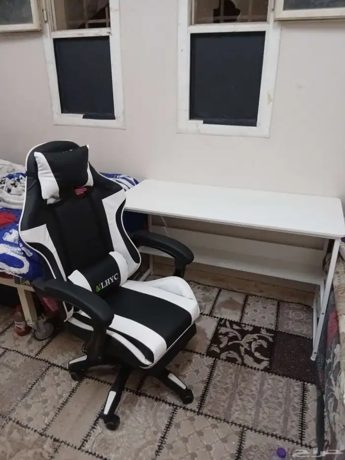 طاوله وكرسي جيمنج للبيع ب 250 ريال 0