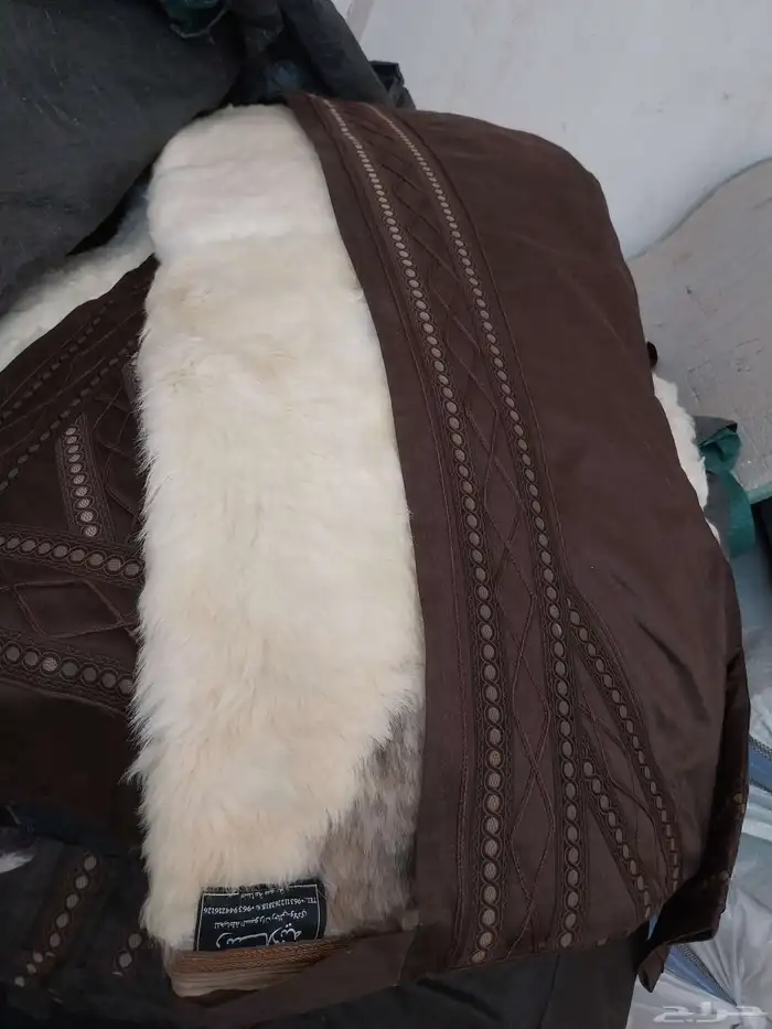 فروات. بشوت. صدريه دبل فيس جاكيت.بالطو .فروة طفيلي . نسائي 40