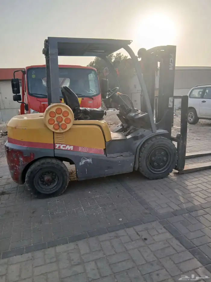 يوجد لدينا جميع انواع المعدات كرينات و سيزارلفت مان لفت 7