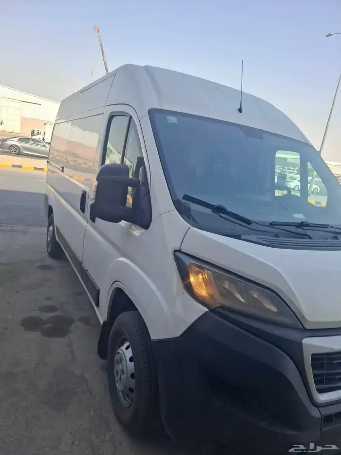 بوكسر بيجو للبيع جير عادي ديزل ممشى 200 1