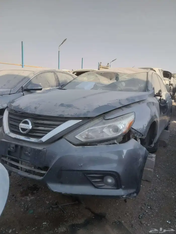 لدينا جميع انواع السيارات 1