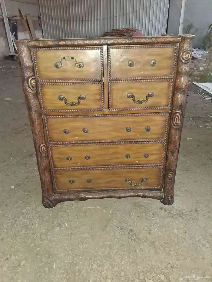 دولاب خشب مستعمل بخمسه دروج 0