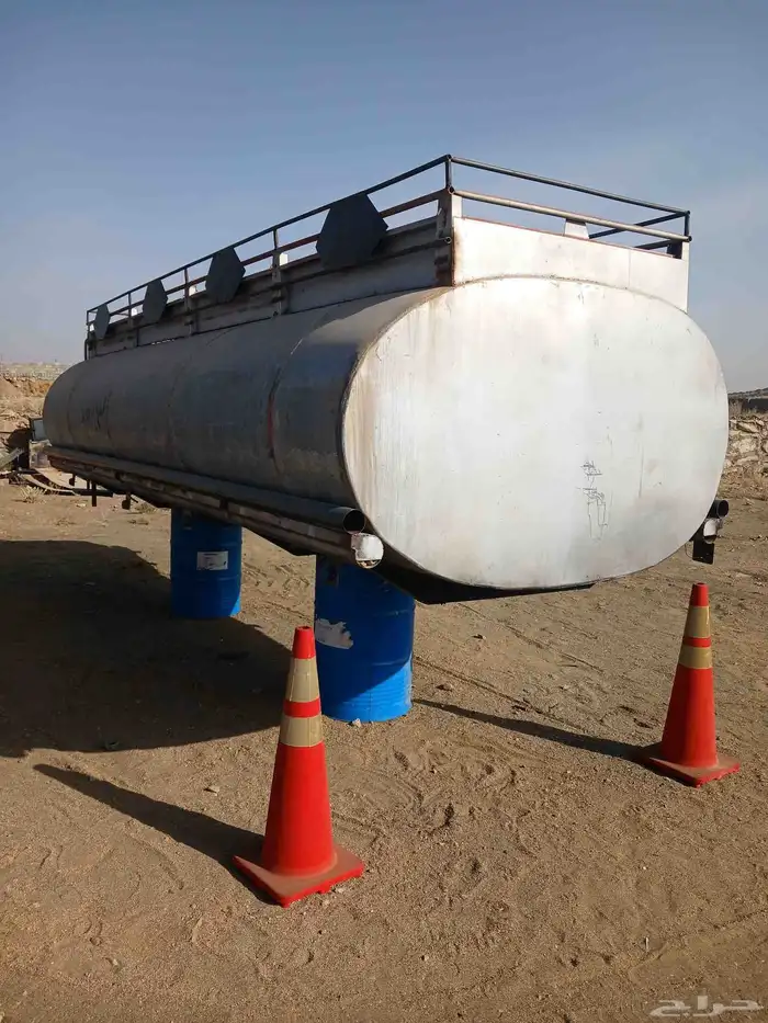 للبيع تانكي ماء الحمولة قرابة 13 طن 1