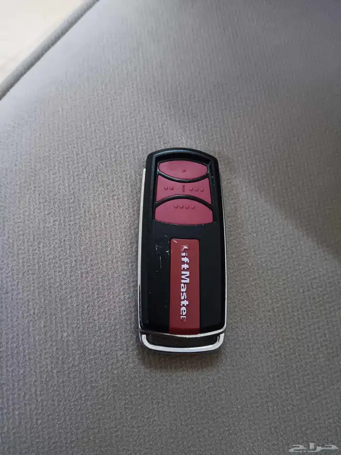 مفتاح بوابه كراج من شركة لفت ماستر lift Master 0