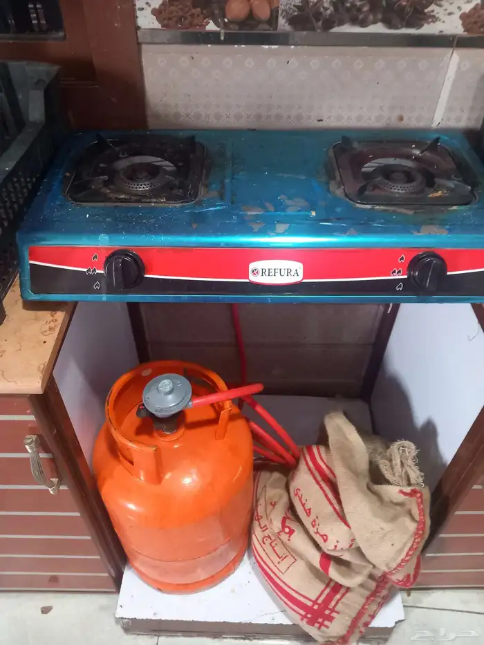 بتجاز 2 عين معاهو أسطوانة غاز كامله بملحقاتها والغاز هديه 1