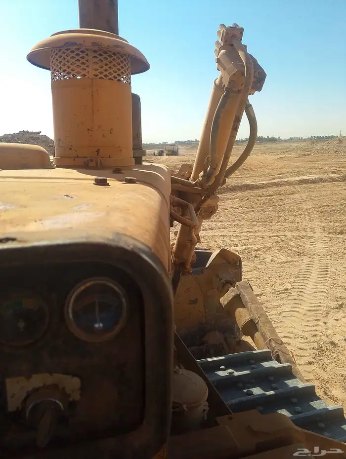سواق بلدوزر فني موجود في القصيم ويوجد لدينا بلدوزرات كماتسو 0
