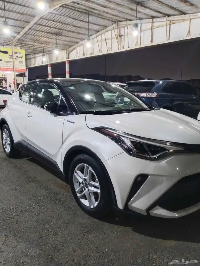 TOYOTA C-HR 2020 4