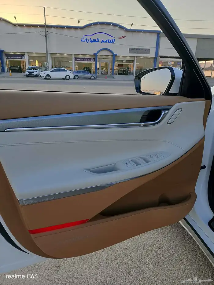 ازيرا 2020 6سلندر فل كامل عداد82الف فقط 9