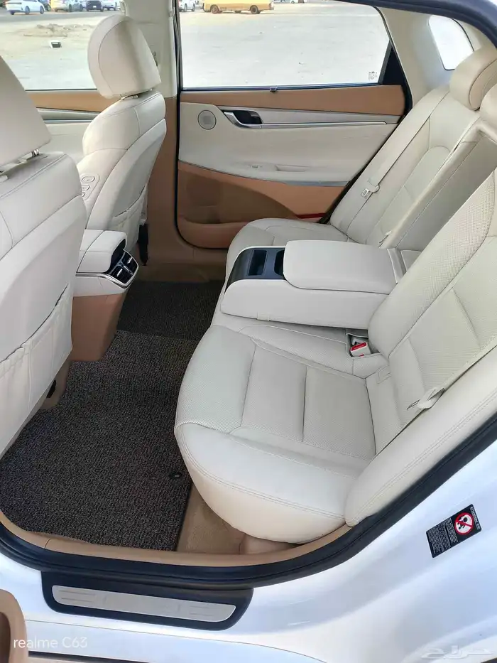 ازيرا 2020 6سلندر فل كامل عداد82الف فقط 12