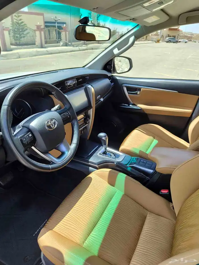 تويوتا فورشنر 2024 بنزين ست 6 سلندر V6 VX1 ب138 الف. 4