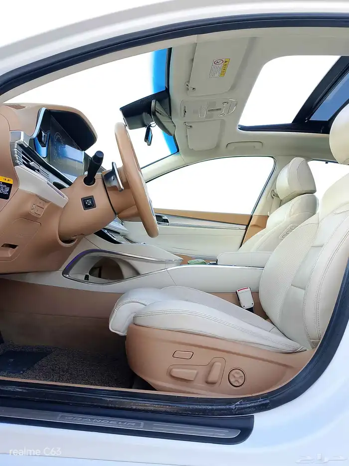 ازيرا 2020 6سلندر فل كامل عداد82الف فقط 15