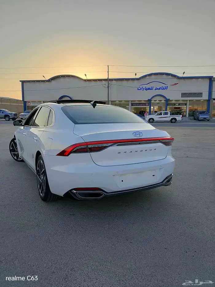 ازيرا 2020 6سلندر فل كامل عداد82الف فقط 3