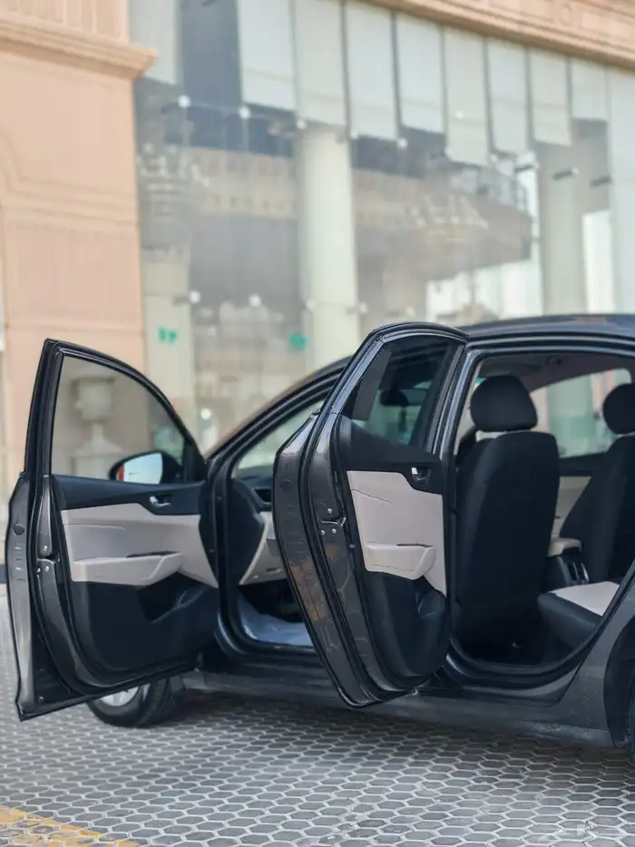 2023 اكسنت هيونداي وكالة عداد 39 فقط 32