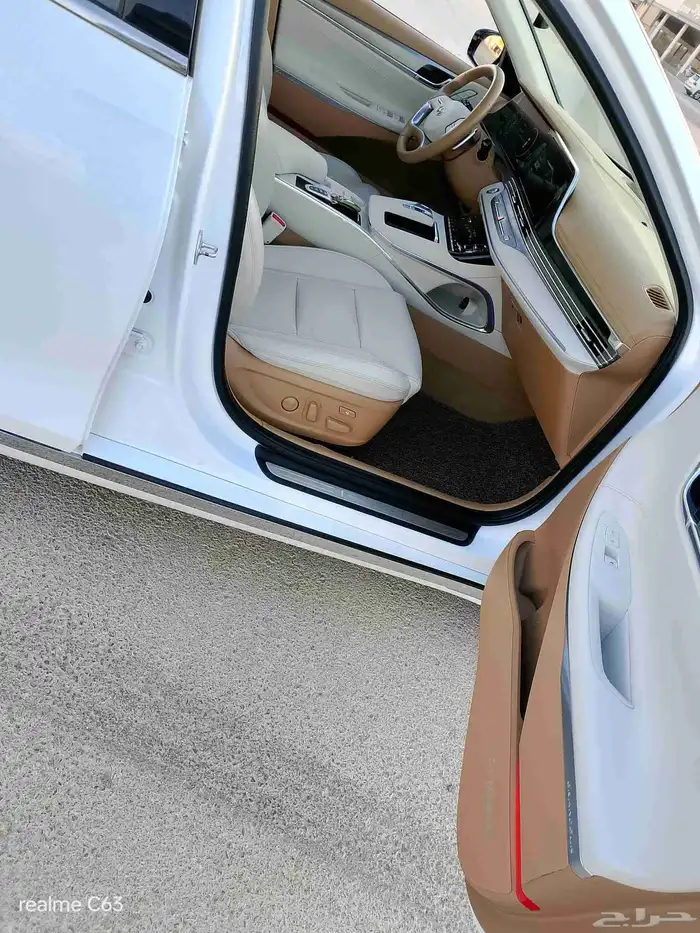 ازيرا 2020 6سلندر فل كامل عداد82الف فقط 13