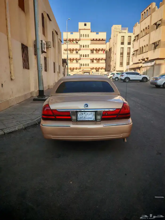 فورد قراند ماركيز للبيع 2005 ماشي 269 GS برقهام نادر 3